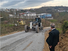 Atatürk İlkokulu Yanında Açılan Alternatif Yolda Çakıllama Çalışmaları Sürüyor
